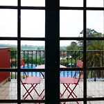 Santillana & Glamping Campsite *