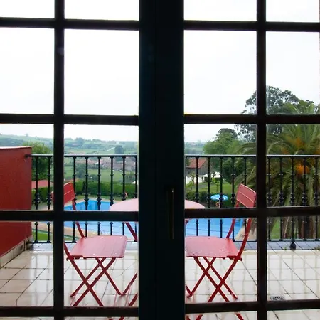Santillana & Glamping Campingplatz 4*