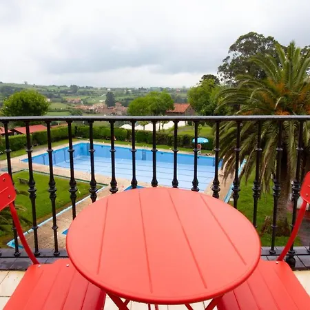 Santillana & Glamping