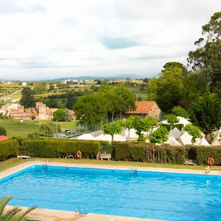Santillana & Glamping Campingplatz 4*