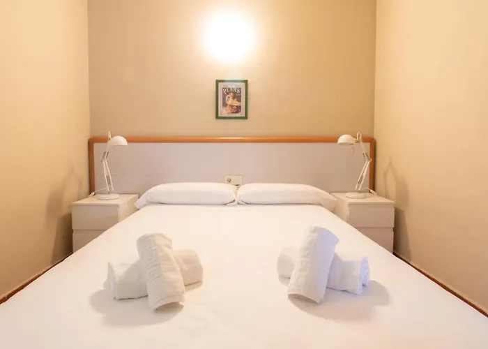 Santillana Bungalow Resort * 桑提亚纳德玛