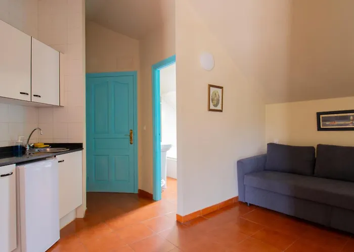 Santillana Bungalow Resort 桑提亚纳德玛