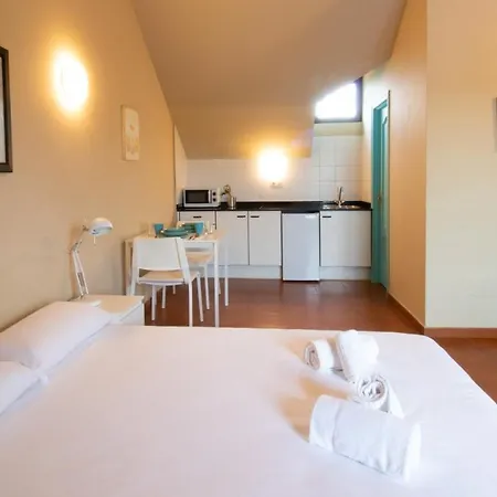 אתר קמפינג Resort Camping Santillana Del Mar סנטילנה דל מר