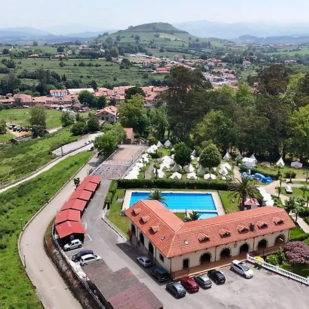 Resort Camping Santillana Del Mar キャンプ場