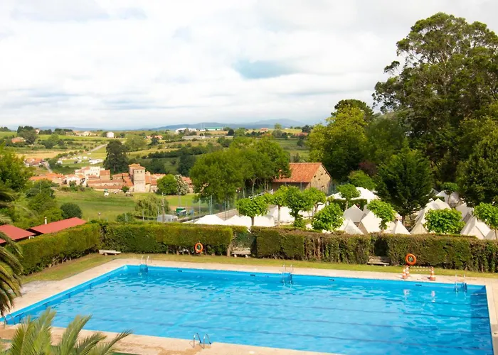 Resort Camping Santillana Del Mar Кемпинг *